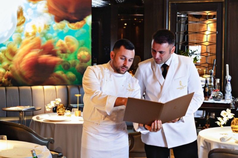 Ο αστεράτος chef Antonio Salvatore απογειώνει το ιστορικό εστιατόριο «Rampoldi» στο Monaco - Χρυσοί Σκούφοι